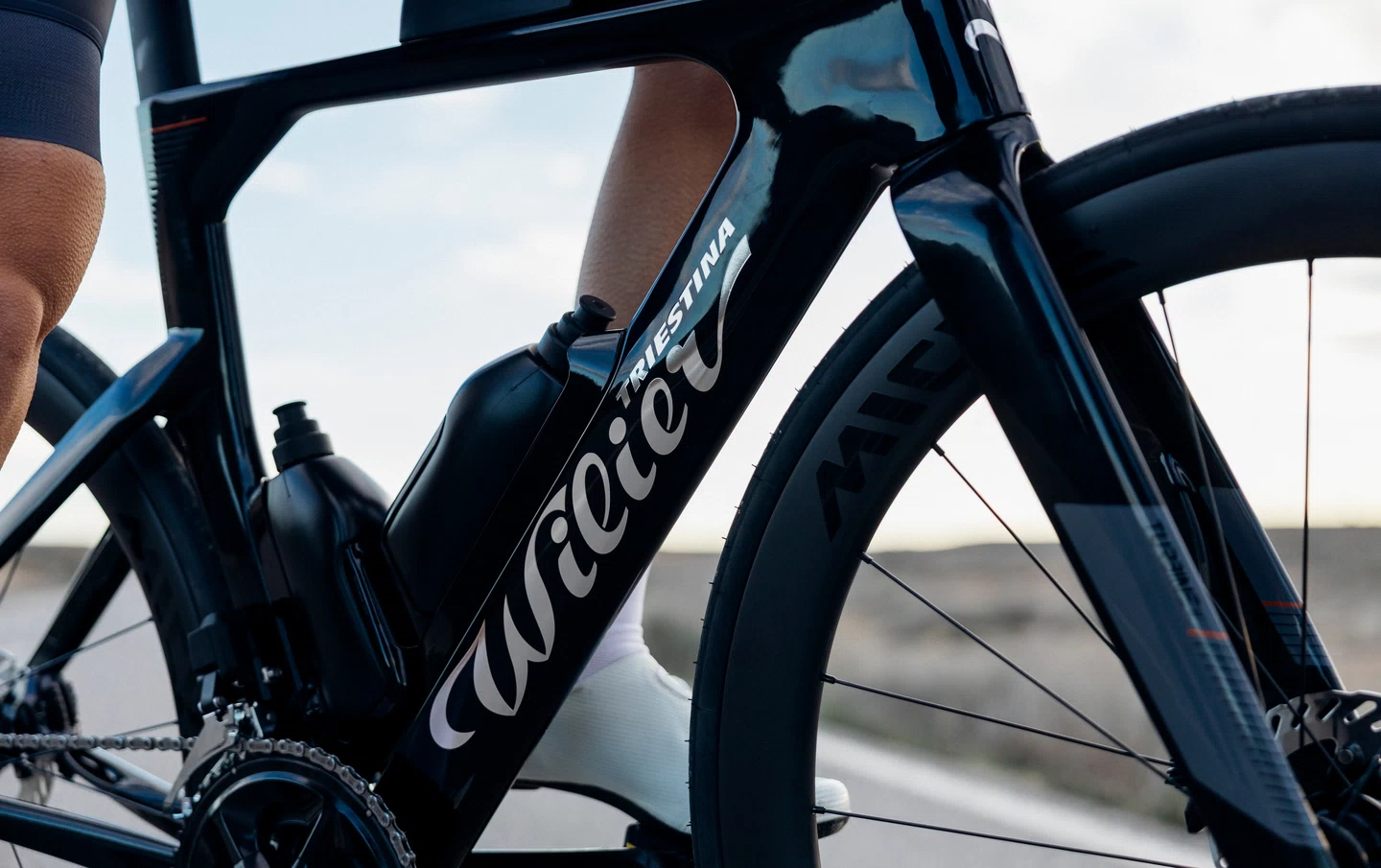 AÉRODYNAMISME TOTAL